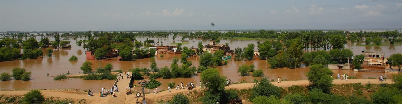 flood in pakistan bhera areas nesr Jehlum River